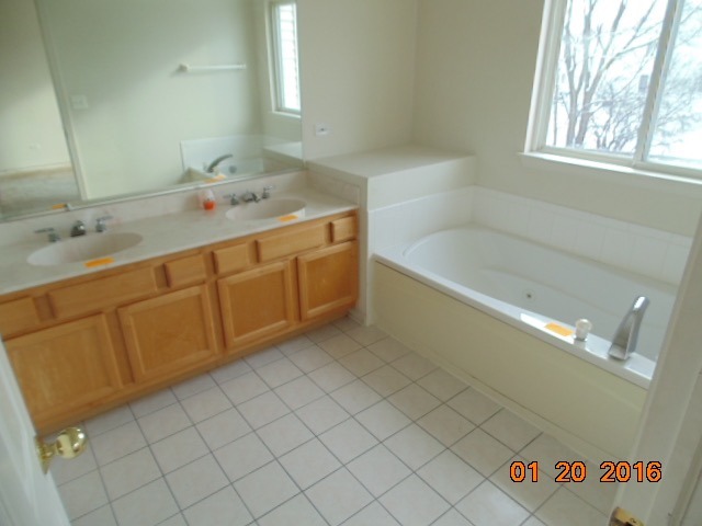 1699 Grantham Ln, Aurora, IL 60503 photo 16