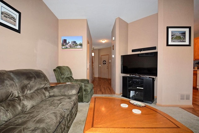 17530 Gilbert Dr, Lockport, IL 60441 photo 3