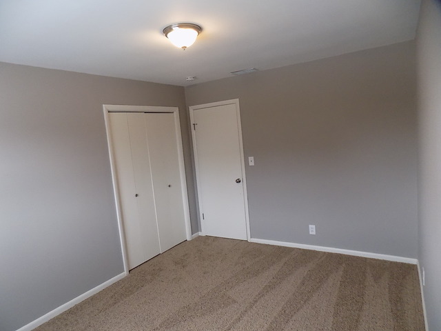 413 E Union St, Seneca, IL 61360 photo 9
