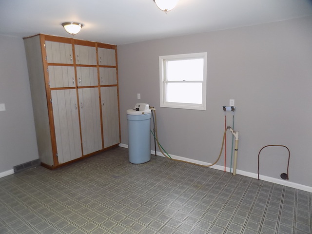 413 E Union St, Seneca, IL 61360 photo 13
