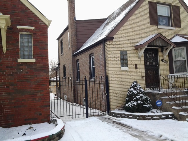 519 E 88th St, Chicago, IL 60619 photo 2