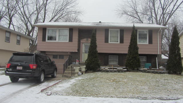 4505 Linden Ln, Rolling Meadows, IL 60008 photo 1