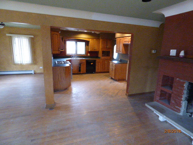 12090 Walker Rd, Lemont, IL 60439 photo 5