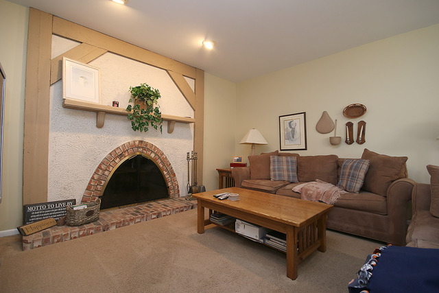 2072 Gladstone Dr, Wheaton, IL 60189 photo 14