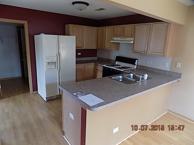 890 Symphony Dr, Aurora, IL 60504 photo 12