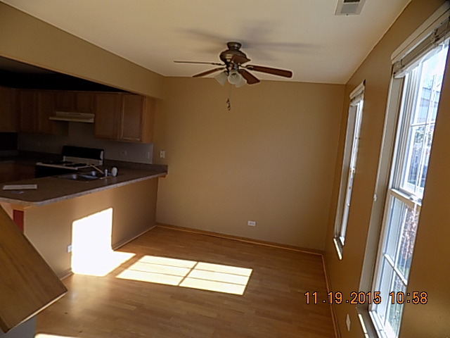890 Symphony Dr, Aurora, IL 60504 photo 9