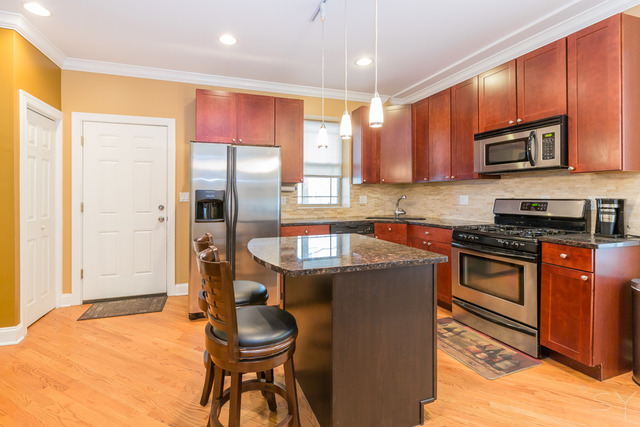 911 Maple Ave #2S, Evanston, IL 60202 photo 5