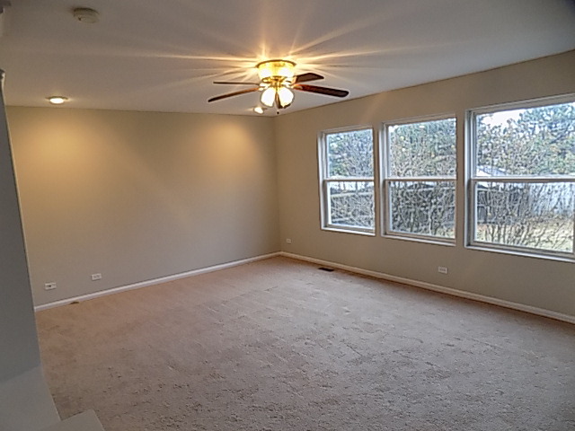 2902 Coastal Dr, Aurora, IL 60503 photo 17