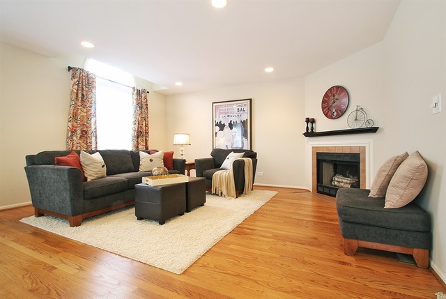 802 Chestnut St #A, Deerfield, IL 60015 photo 3
