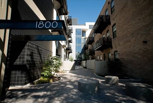 1800 W Grace St #526, Chicago, IL 60613 photo 2