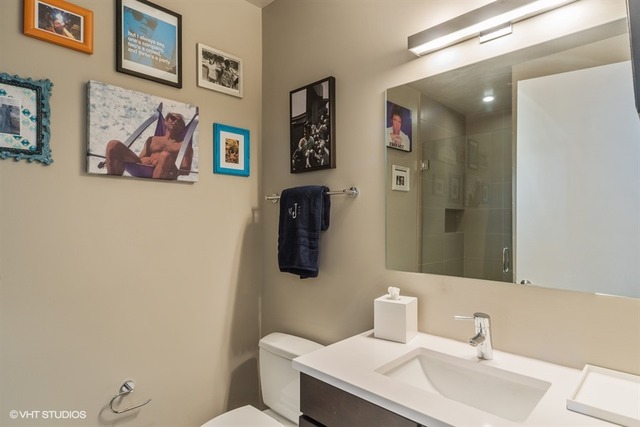 1800 W Grace St #526, Chicago, IL 60613 photo 11