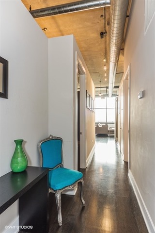 1800 W Grace St #526, Chicago, IL 60613 photo 6