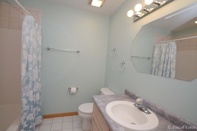 9703 Fox Bluff Ln, Spring Grove, IL 60081 photo 18