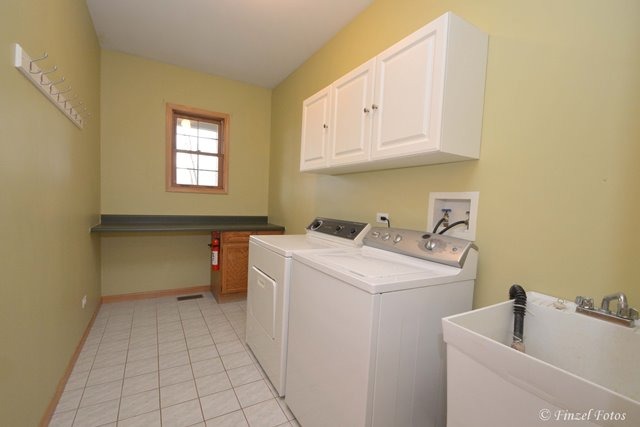 9703 Fox Bluff Ln, Spring Grove, IL 60081 photo 15