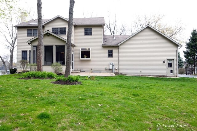 9703 Fox Bluff Ln, Spring Grove, IL 60081 photo 25