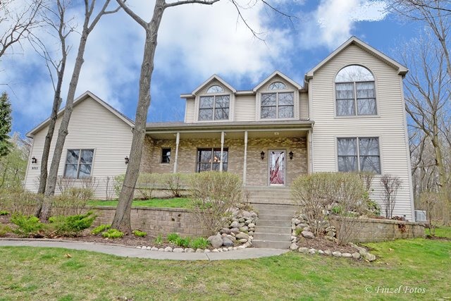 9703 Fox Bluff Ln, Spring Grove, IL 60081 photo 1