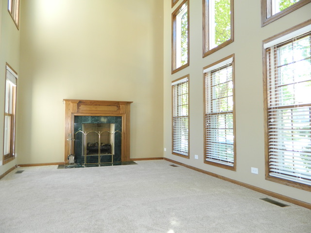 5285 Landers Dr, Hoffman Estates, IL 60192 photo 5