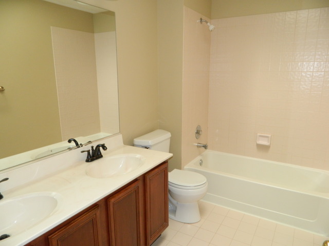 5285 Landers Dr, Hoffman Estates, IL 60192 photo 19