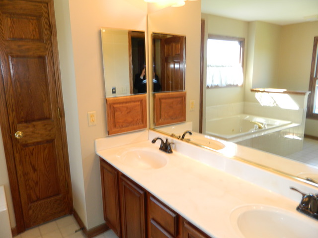 5285 Landers Dr, Hoffman Estates, IL 60192 photo 17
