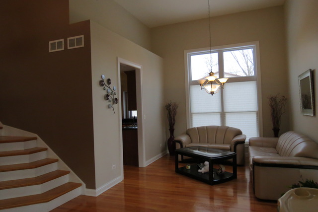 105 S Berteau Ave, Bartlett, IL 60103 photo 8