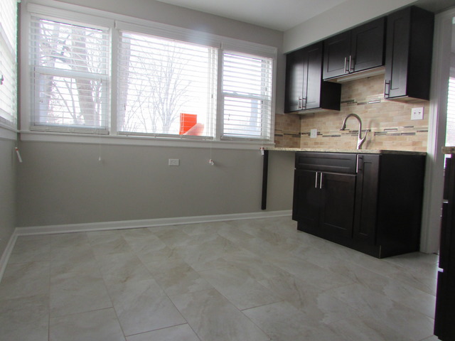 1611 N Wolf Rd, Berkeley, IL 60163 photo 8
