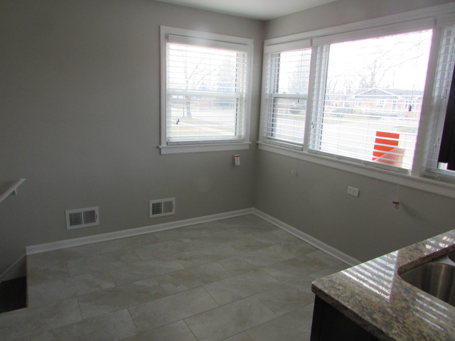 1611 N Wolf Rd, Berkeley, IL 60163 photo 6
