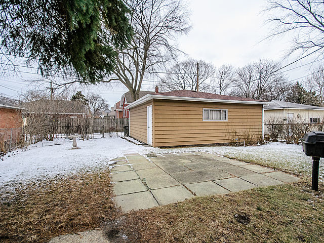 3906 Church St, Evanston, IL 60203 photo 23