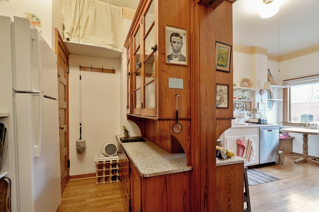 1357 E 56th St, Chicago, IL 60637 photo 7