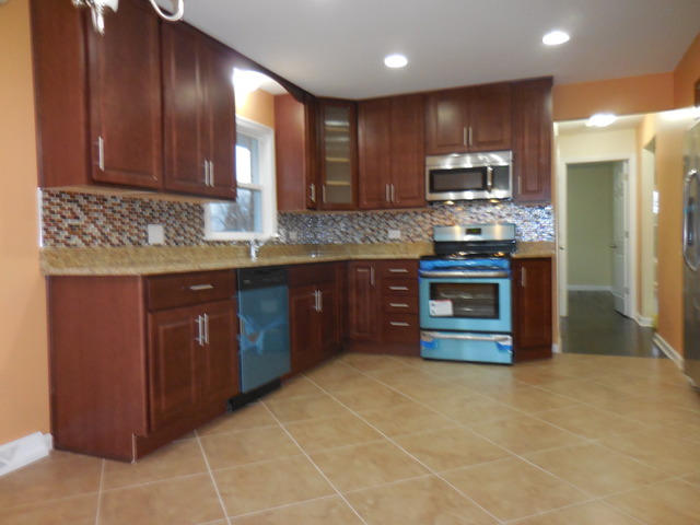 7701 W 80th Pl, Bridgeview, IL 60455 photo 8