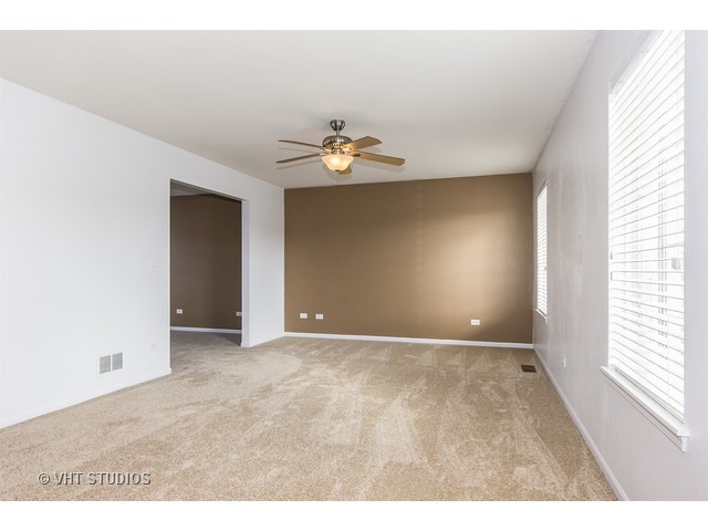 1572 Marigold Ln, Minooka, IL 60447 photo 6