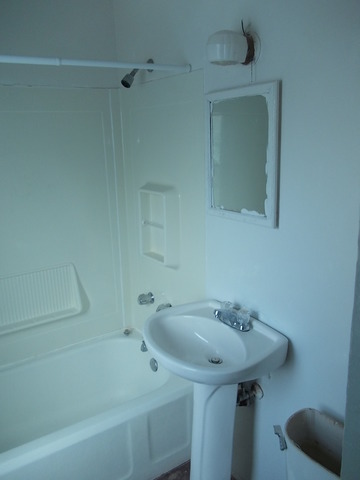 9183 S Burnside Ave, Chicago, IL 60619 photo 8