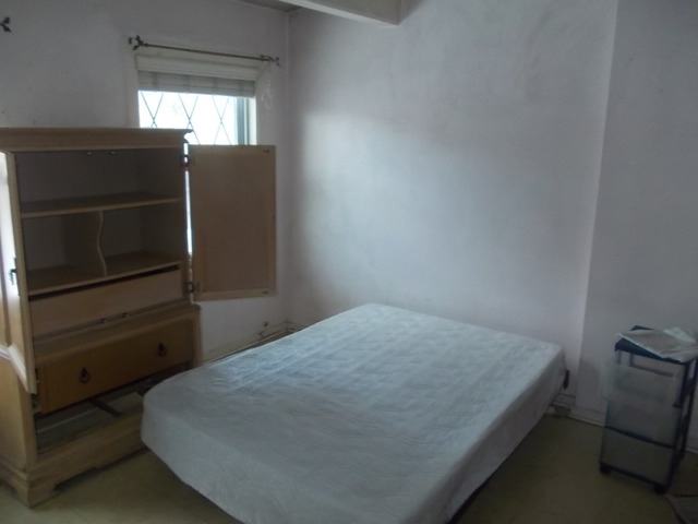 9183 S Burnside Ave, Chicago, IL 60619 photo 10