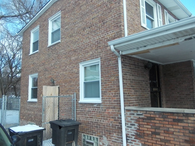 9183 S Burnside Ave, Chicago, IL 60619 photo 3