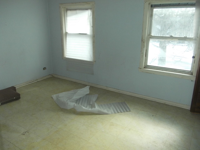 9183 S Burnside Ave, Chicago, IL 60619 photo 9