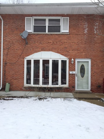8842 Dee Rd #C, Des Plaines, IL 60016 photo 1