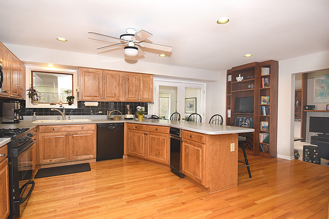 27 W485 Wallace Rd, Wheaton, IL 60189 photo 7