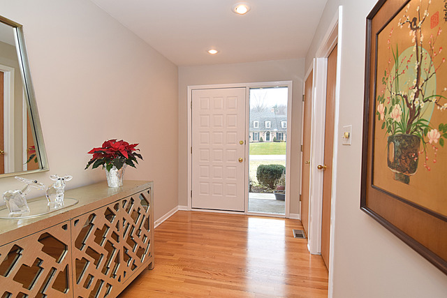 27 W485 Wallace Rd, Wheaton, IL 60189 photo 2