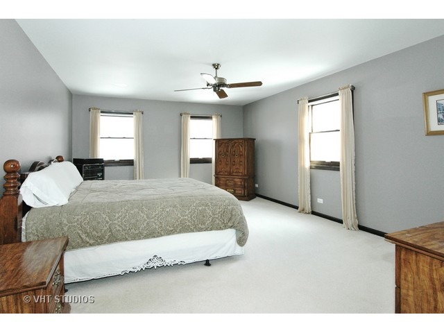 38 W515 Arrowmaker Pass, Elgin, IL 60124 photo 8
