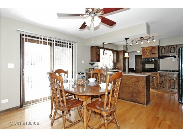 38 W515 Arrowmaker Pass, Elgin, IL 60124 photo 6