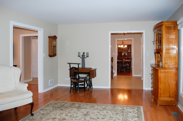 2605 Mill Creek Ln, Rolling Meadows, IL 60008 photo 3