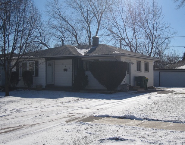 863 S Fletcher Dr, Wheeling, IL 60090 photo 1