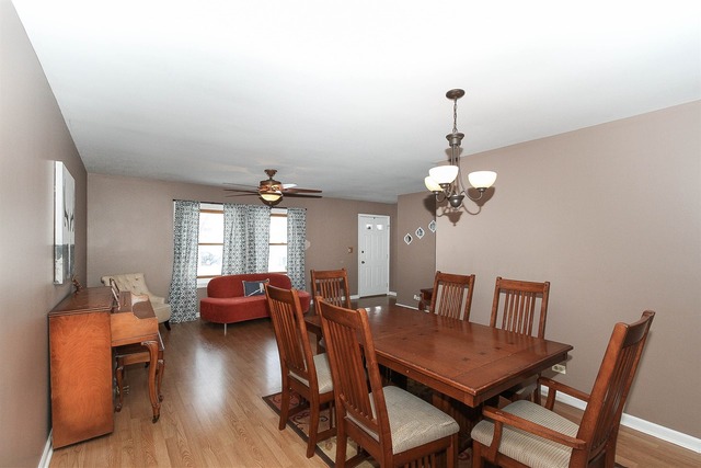 85 Joslyn Dr, Elgin, IL 60120 photo 7