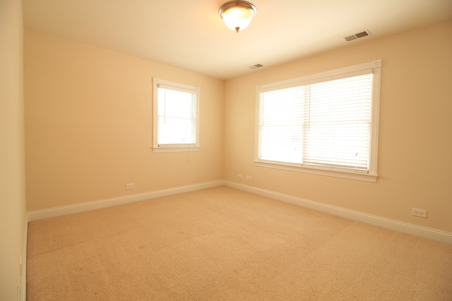 401 N Elm St, Itasca, IL 60143 photo 10