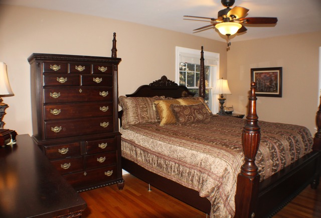 918 S Main St, Wheaton, IL 60189 photo 11