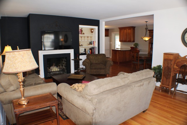 918 S Main St, Wheaton, IL 60189 photo 8