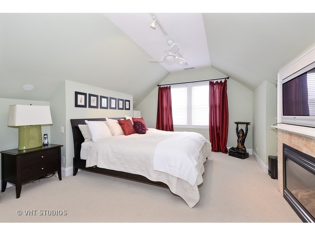 5903 N Kostner Ave, Chicago, IL 60646 photo 7