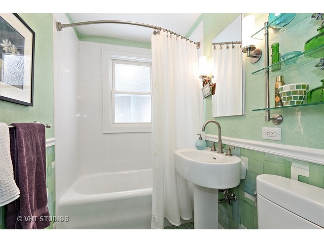 5903 N Kostner Ave, Chicago, IL 60646 photo 13