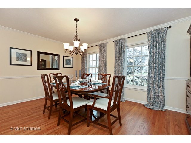 25 W752 Chieftain Ln, Wheaton, IL 60189 photo 4