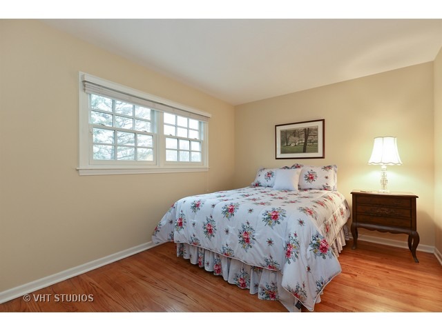 25 W752 Chieftain Ln, Wheaton, IL 60189 photo 17