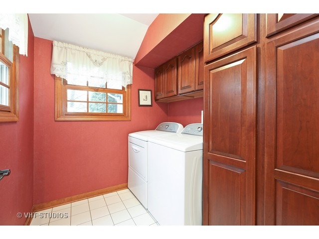 25 W752 Chieftain Ln, Wheaton, IL 60189 photo 22